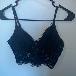 Cropped lace tank top